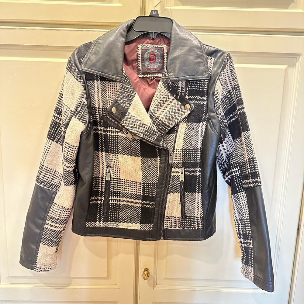 Women’s jacket very good condition
